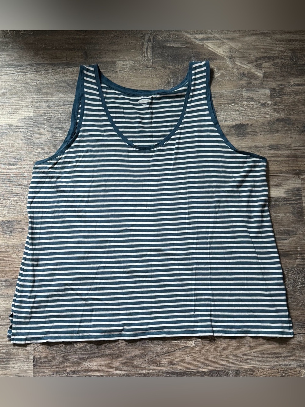 Old Navy every wear navy white striped tank top women’s XXL